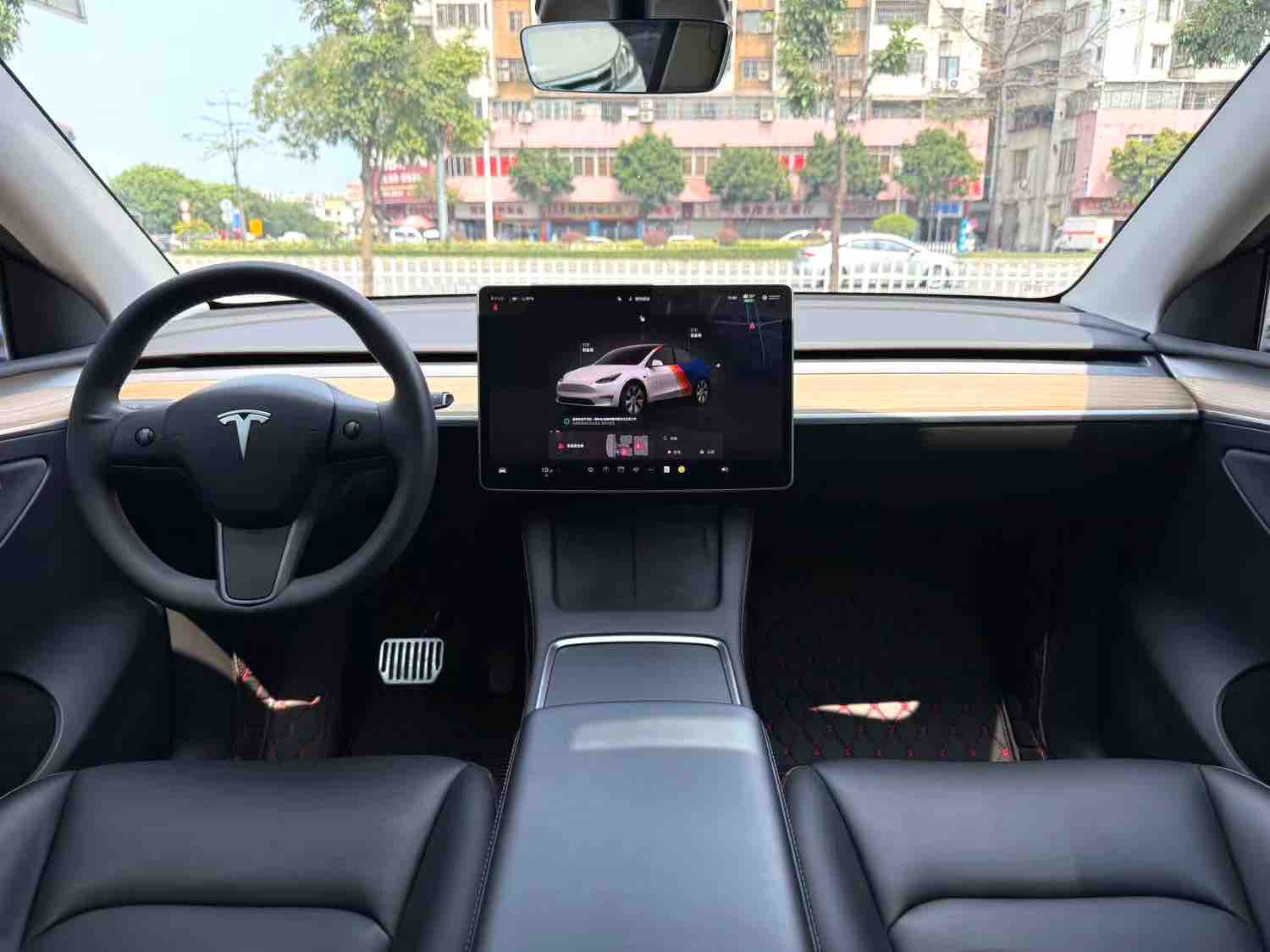 Tesla Model Y 2023 #4 Tesla Model Y 2023 car image #4