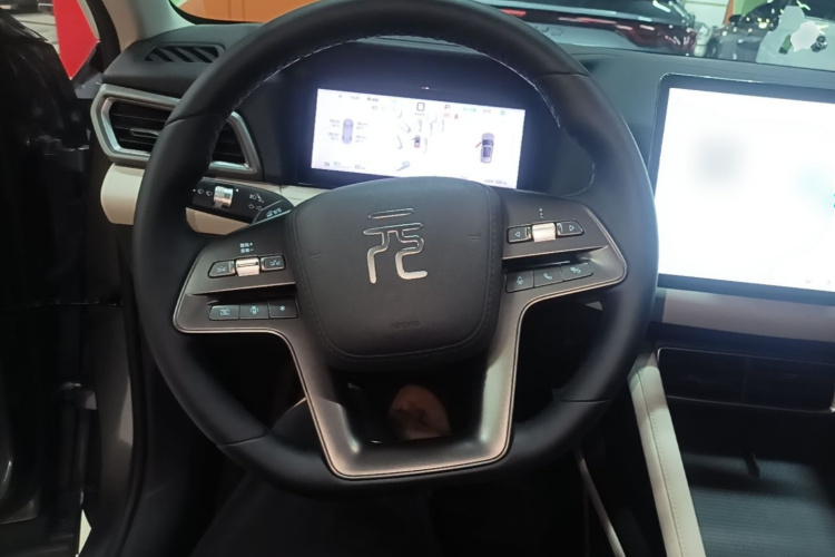 BYD YuanUP 2026 car image #11