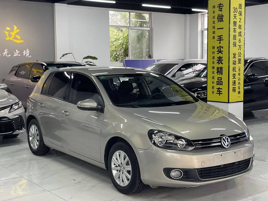 Volkswagen Golf 2013 car image #5