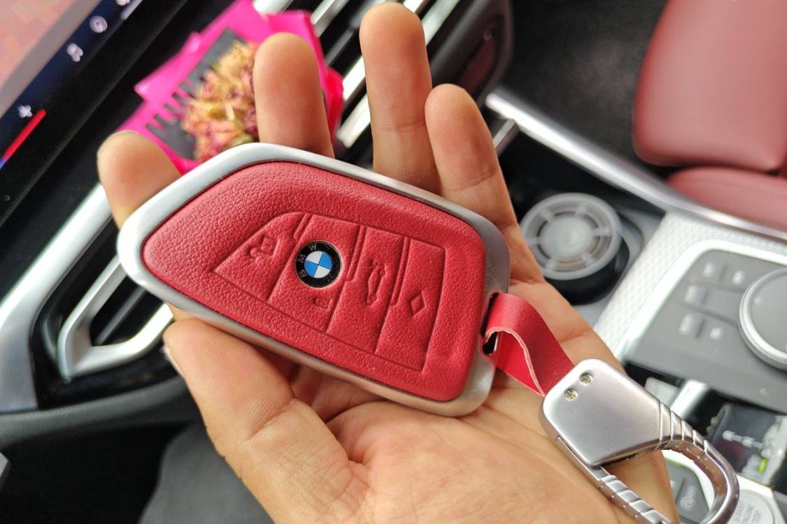 BMW 3 Series 2024 #28 BMW 3 Series 2024 car image #28