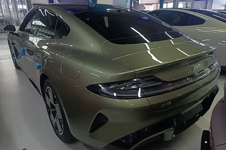 MI SU7 2024 car image #5