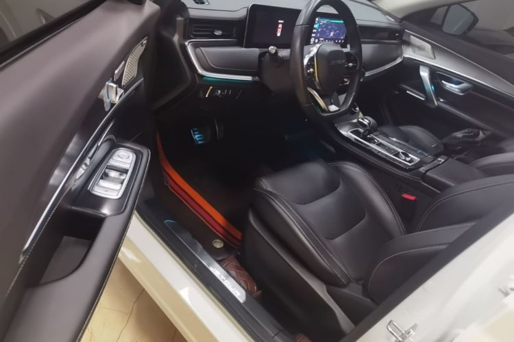 Jetour X70 PLUS 2021 car image #18