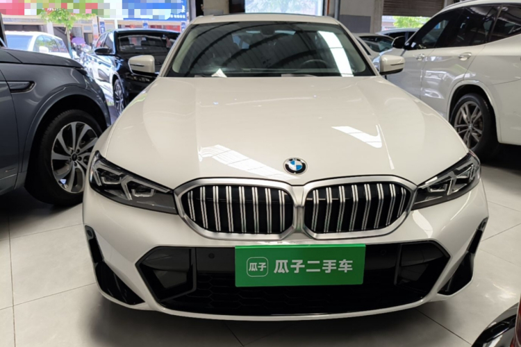 BMW 3 Series 2024 #3 BMW 3 Series 2024 car image #3