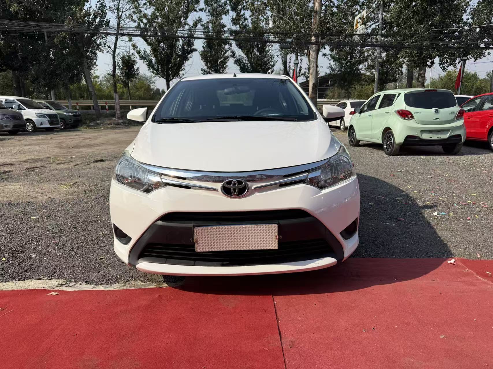 Toyota Vios 2015 car image #2