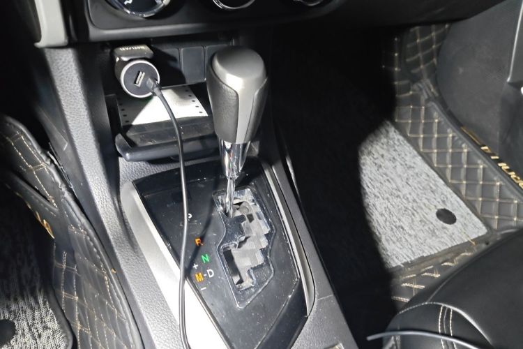 Toyota Corolla 2018 #16 Toyota Corolla 2018 car image #16