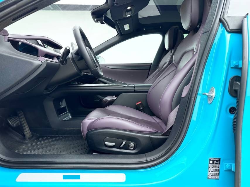 MI SU7 2024 car image #4