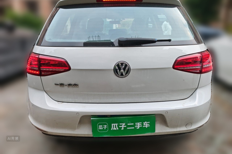 Volkswagen Golf 2017 car image #6