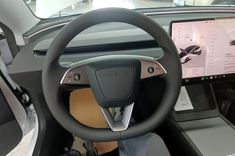 Tesla Model 3 2026 #11 Tesla Model 3 2026 car image #11