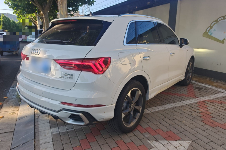 Audi Q3 2023 #5 Audi Q3 2023 car image #5
