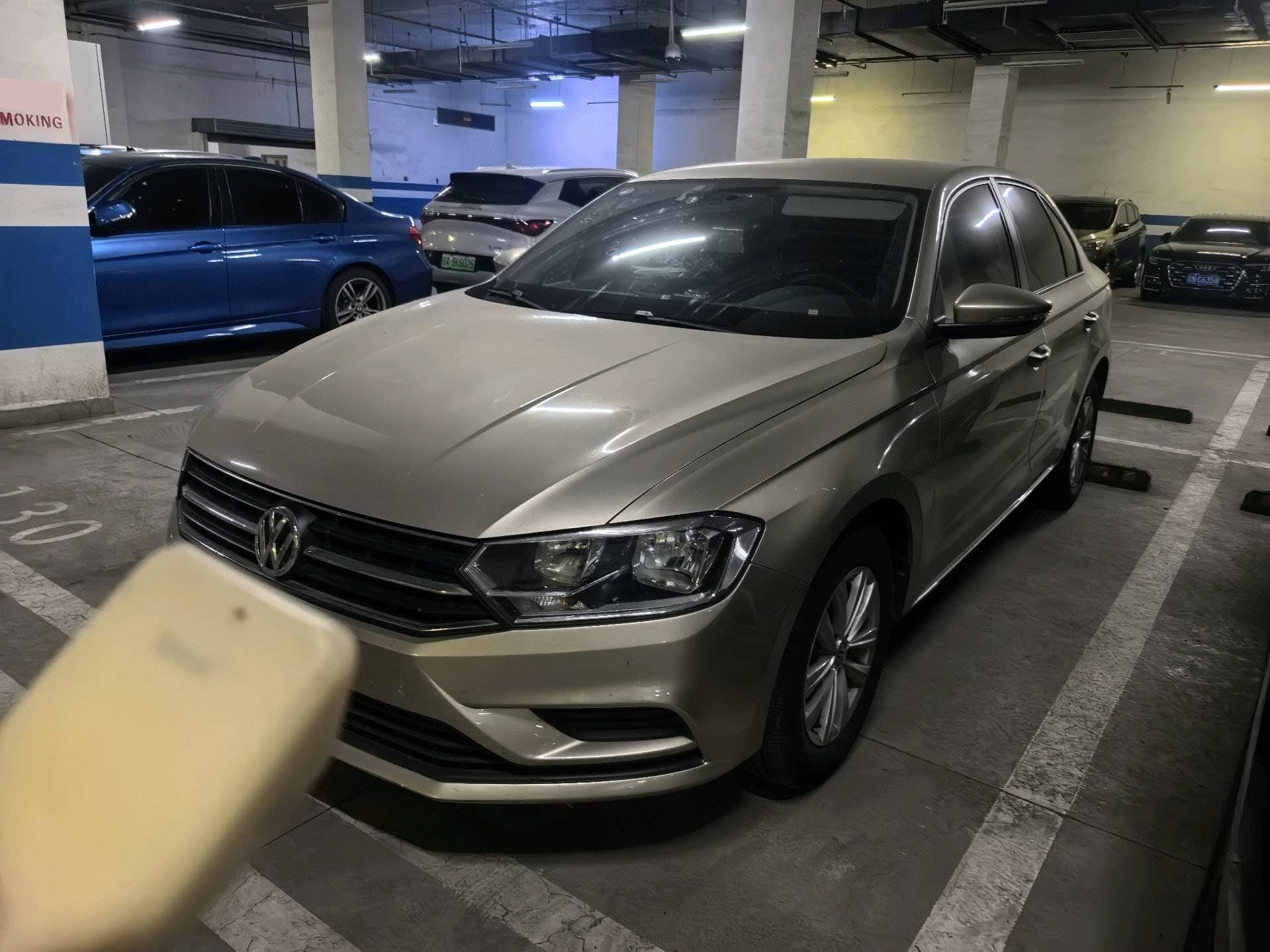 Volkswagen Bora 2016 car image 