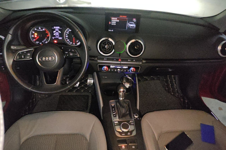 Audi A3 2018 immagine di auto #7