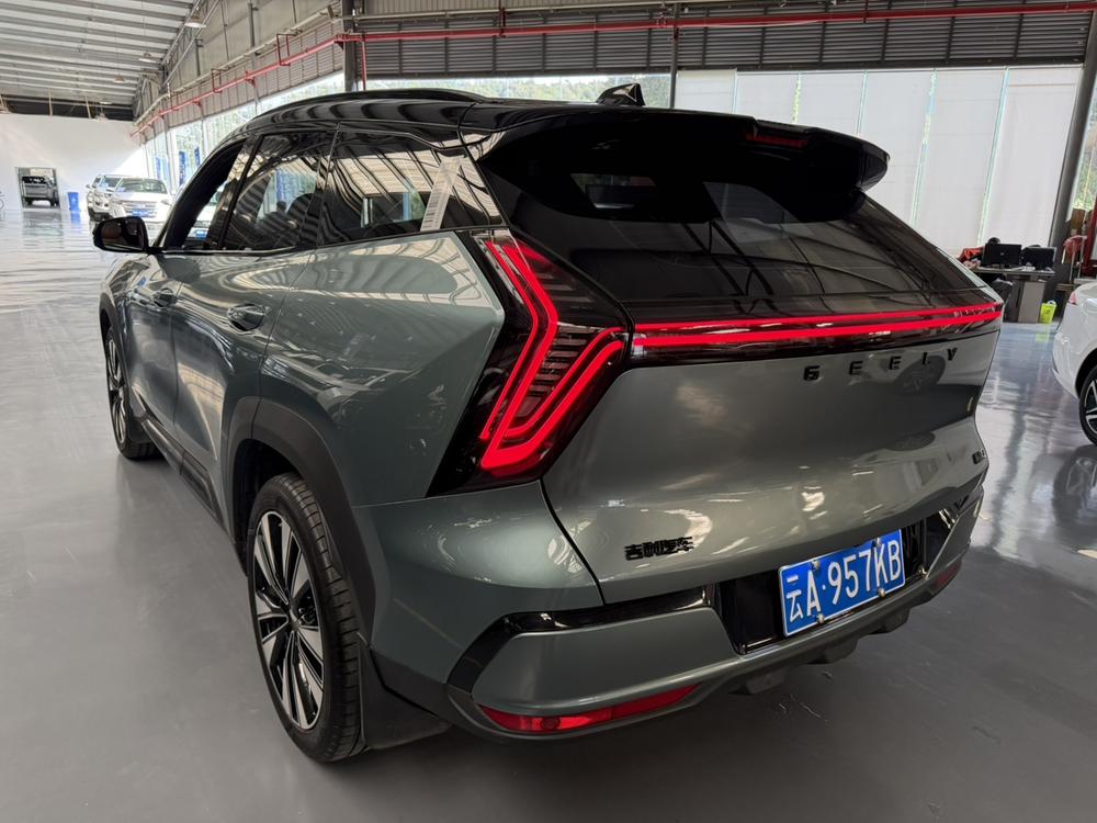 GEELY Boyue L 2025 car image #4