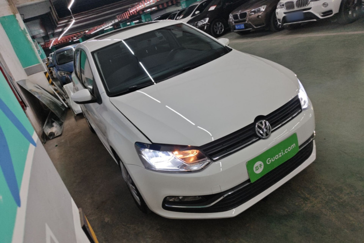 Volkswagen Polo 2019 car image #6
