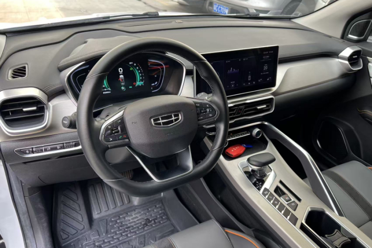 GEELY Coolray 2024 car image #9