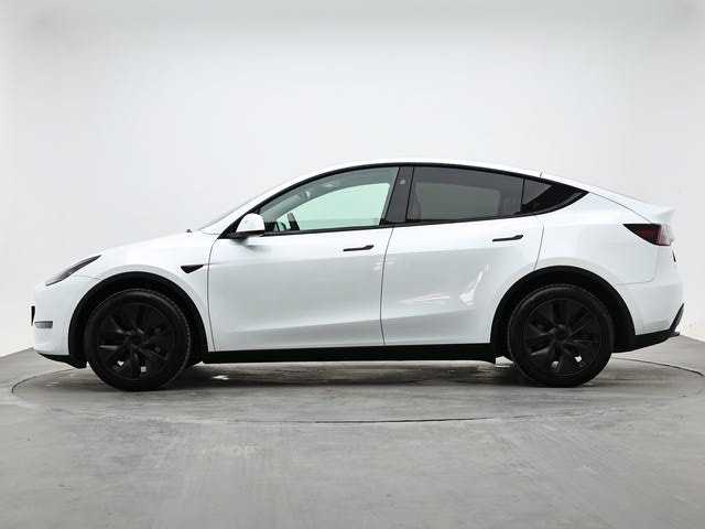 Tesla Model Y 2024 imagen de coche #4