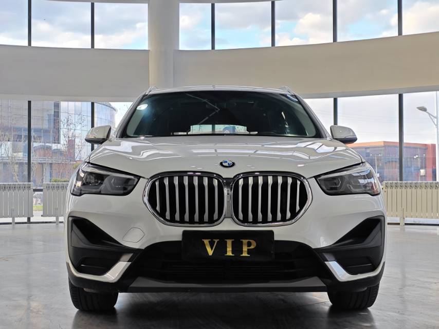 BMW X1 2021 car image #2