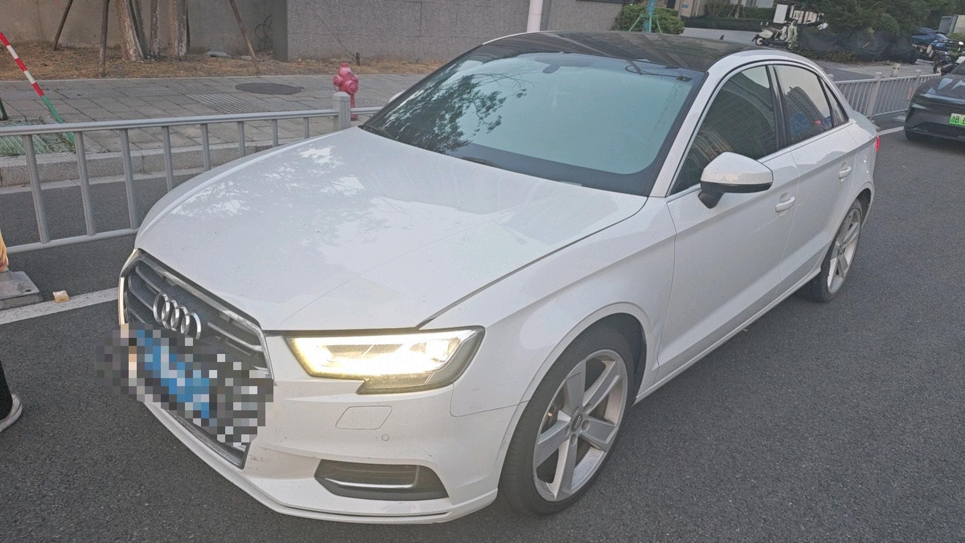 2019 2019 car image