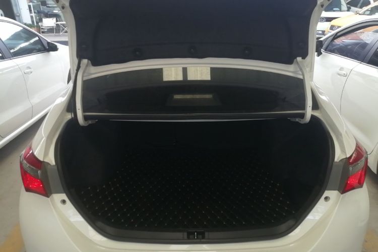 Toyota Corolla 2018 car image #19