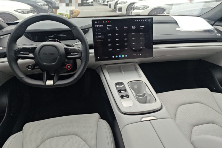 MI SU7 2025 car image #10