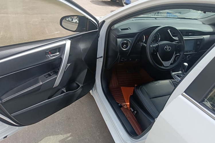 Toyota Corolla 2019 #16 Toyota Corolla 2019 car image #16