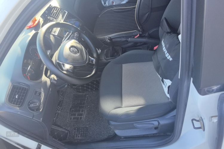 Volkswagen Polo 2019 car image #17