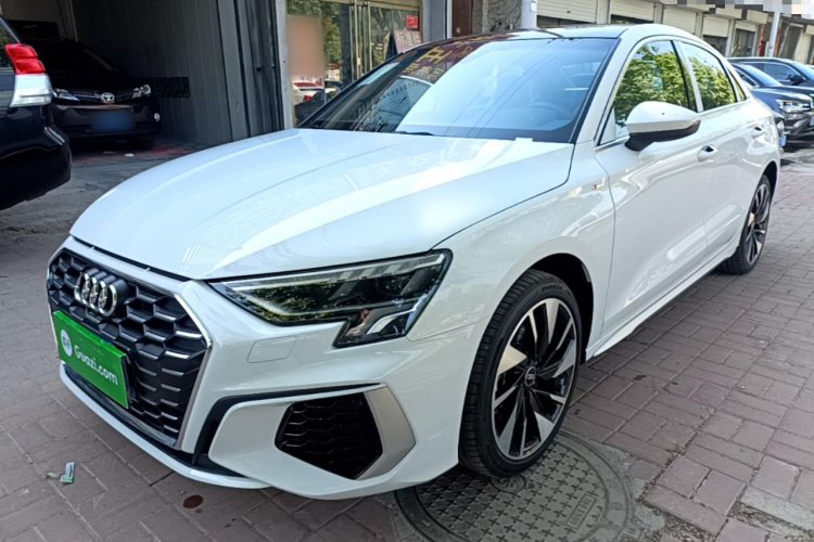 Audi A3 2026 immagine di auto #2
