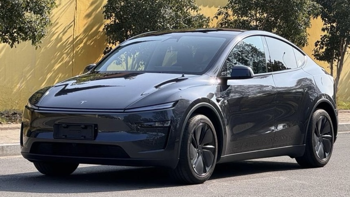 Tesla Model Y 2026 car image 