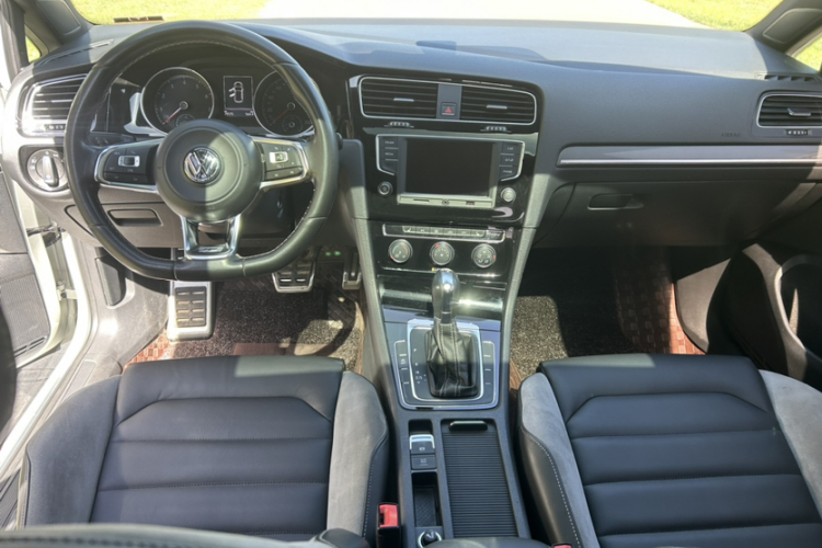 Volkswagen Golf 2017 #9 Volkswagen Golf 2017 car image #9