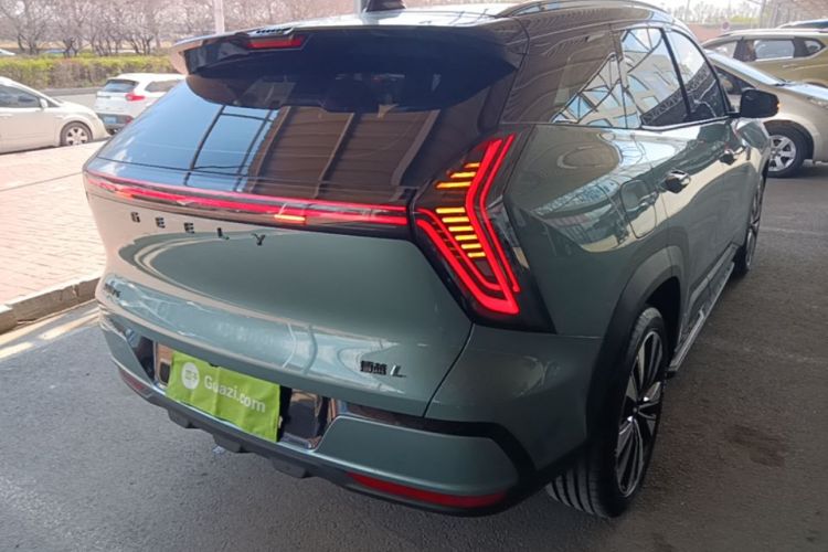 GEELY Boyue L 2025 car image #7