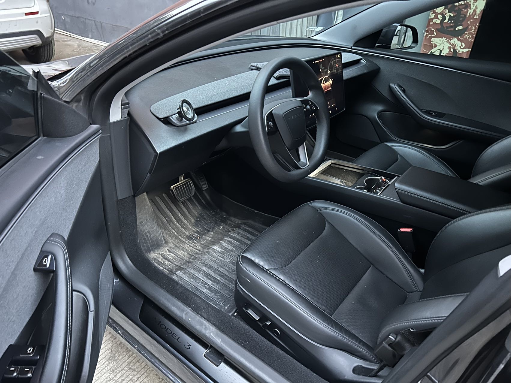 Tesla Model 3 2025 #4 Tesla Model 3 2025 car image #4
