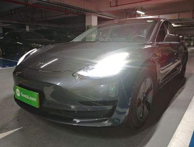 Tesla Model 3 2020 car image 
