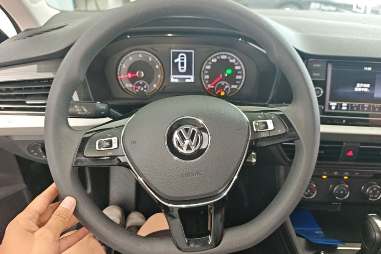 Volkswagen Lavida 2020 #11 Volkswagen Lavida 2020 car image #11