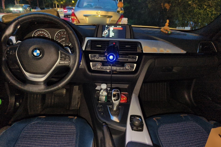 BMW 3 Series 2017 #7 BMW 3 Series 2017 car image #7