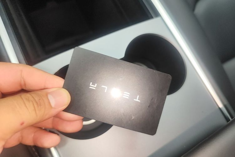 Tesla Model 3 2022 immagine di auto #9