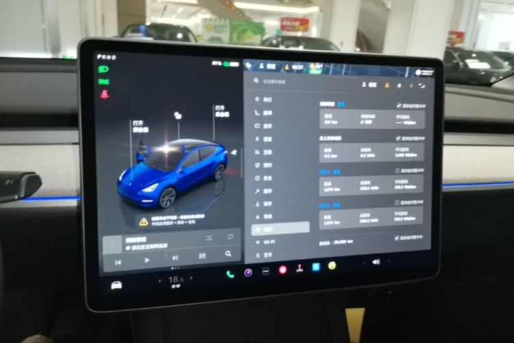 Tesla Model Y 2023 #13 Tesla Model Y 2023 car image #13