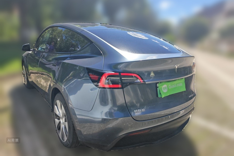 Tesla Model Y 2022 #5 Tesla Model Y 2022 car image #5
