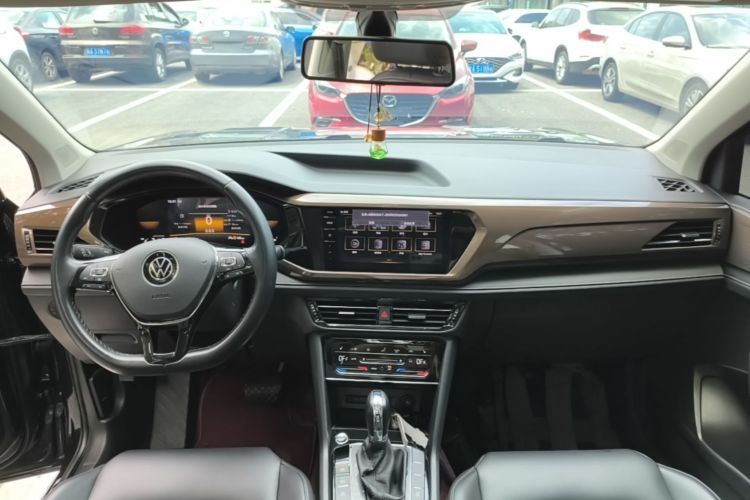Volkswagen Tharu 2023 car image #10