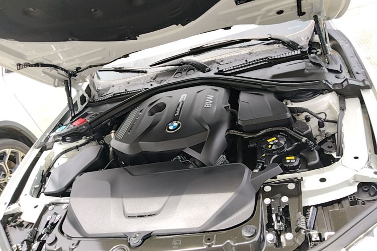 BMW 3 Series 2019 #20 BMW 3 Series 2019 car image #20