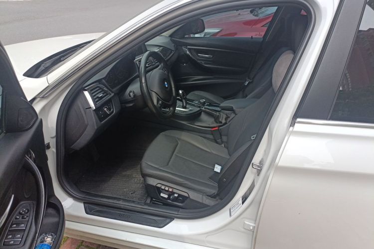 BMW 3 Series 2017 #19 BMW 3 Series 2017 car image #19