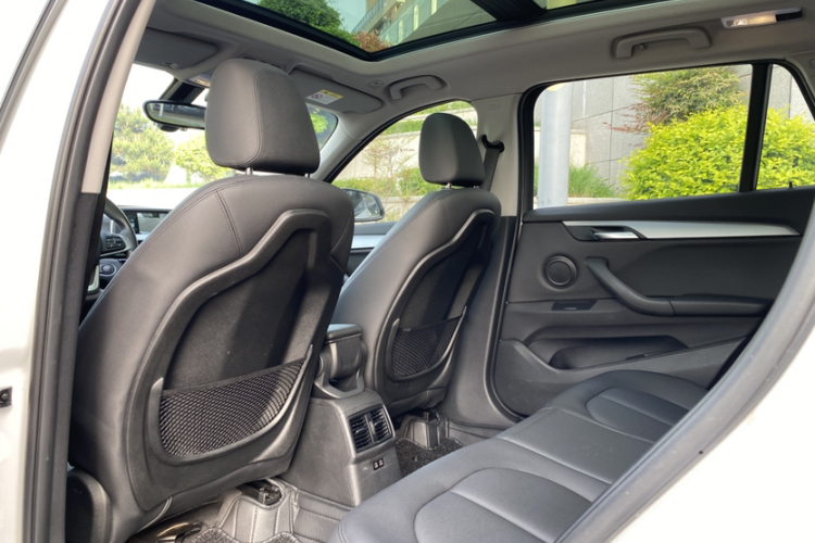 BMW X1 2019 #17 BMW X1 2019 car image #17