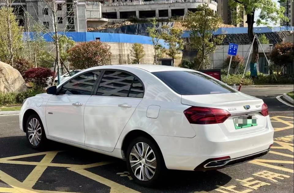 GEELY Emgrand New Energy 2018 #6 GEELY Emgrand New Energy 2018 car image #6