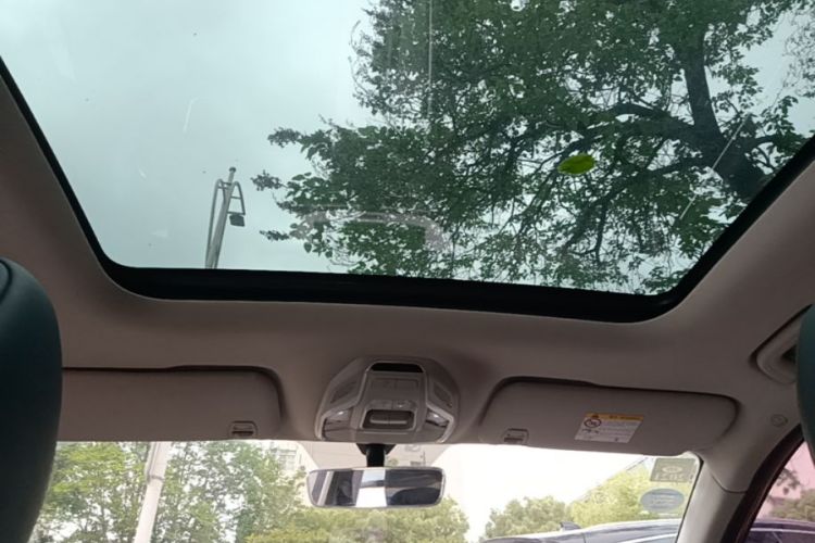 GEELY Coolray 2019 car image #22