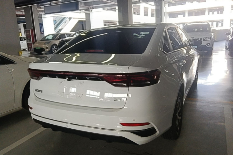 GEELY Emgrand 2025 #5 GEELY Emgrand 2025 car image #5