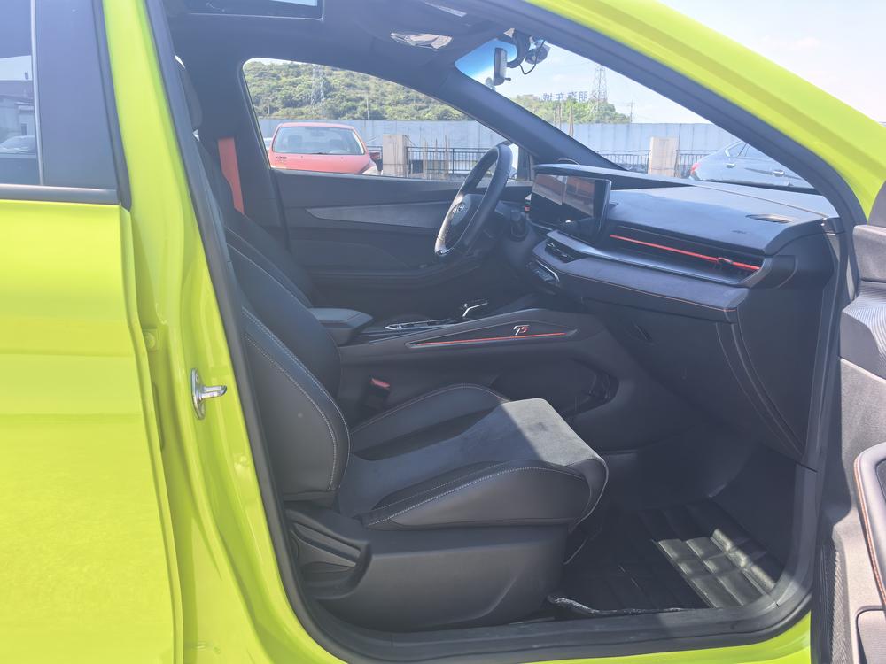 GEELY Binray 2022 image de voiture #7