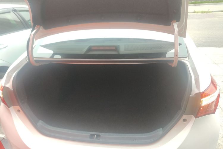 Toyota Corolla 2017 car image #19