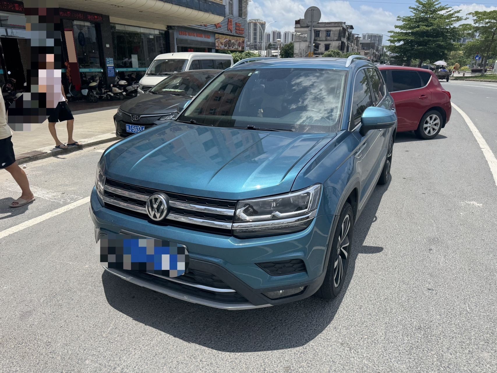 2019 immagine di auto 