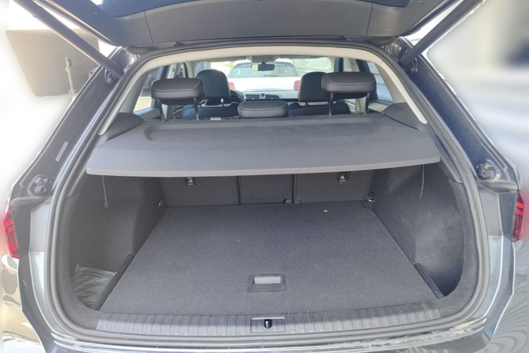 Audi Q3 2019 car image #21
