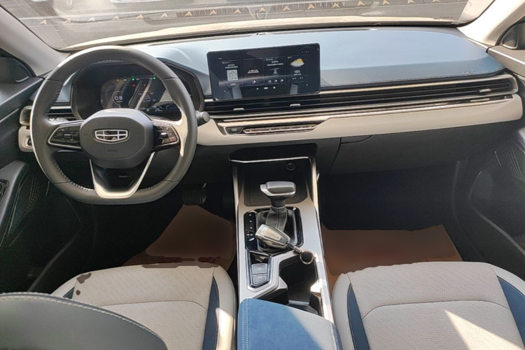 GEELY Emgrand 2023 immagine di auto #11