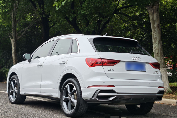 Audi Q3 2021 #9 Audi Q3 2021 car image #9