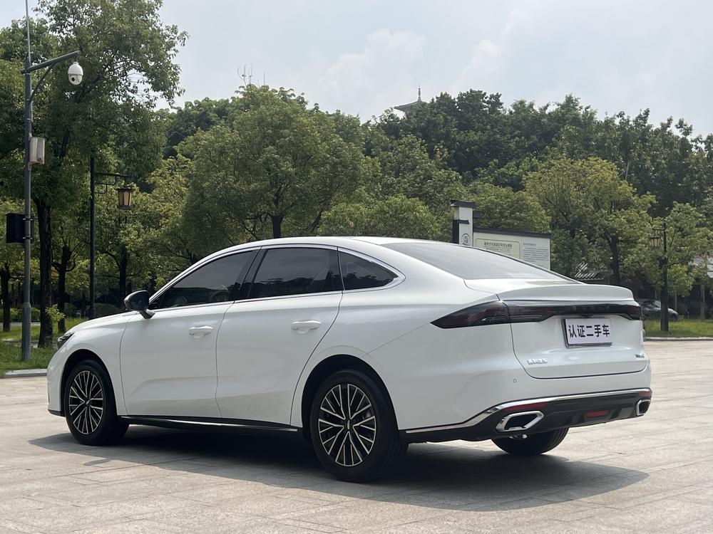 GEELY Emgrand 2025 #4 GEELY Emgrand 2025 immagine di auto #4